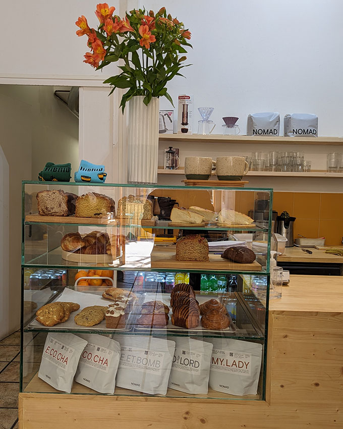 Hibrid Cafe Restaurant — Ambiente