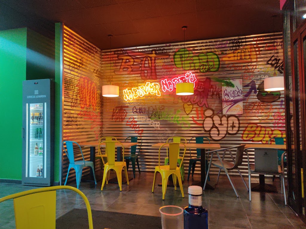 Street Food World - Comida a domicilio y Restaurante — Ambiente