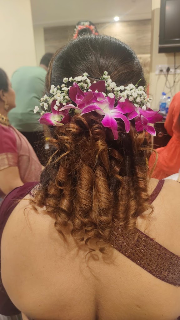 Mirror Care Beauty Parlour Family Salon