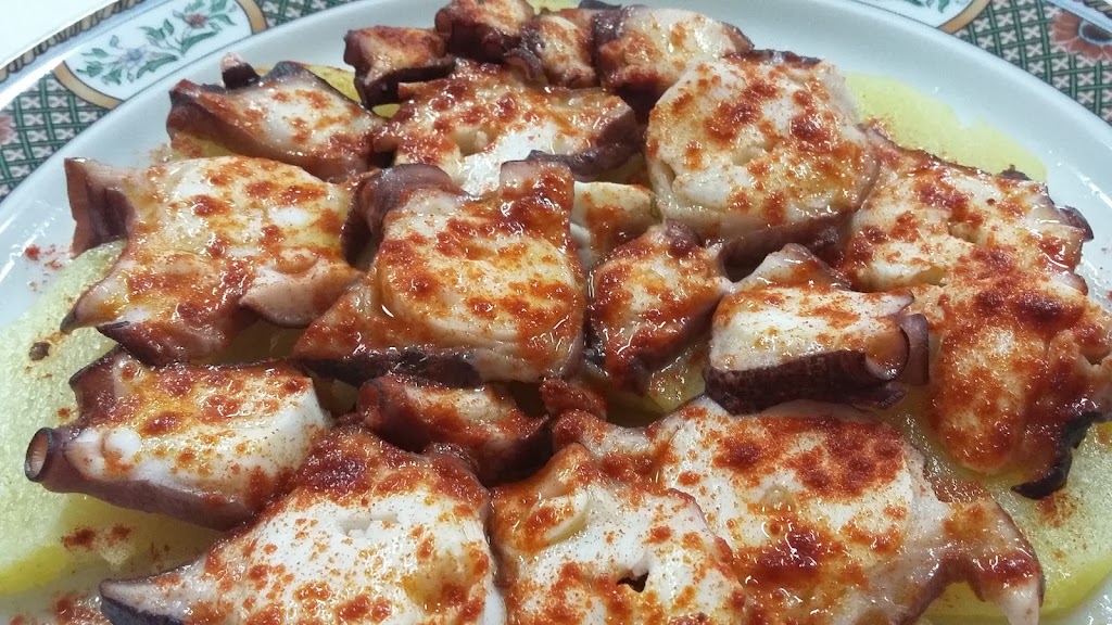 Bar Restaurante Vilarrubias — Comida y bebida