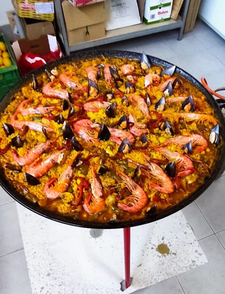 Meson El Poligono — Comida y bebida