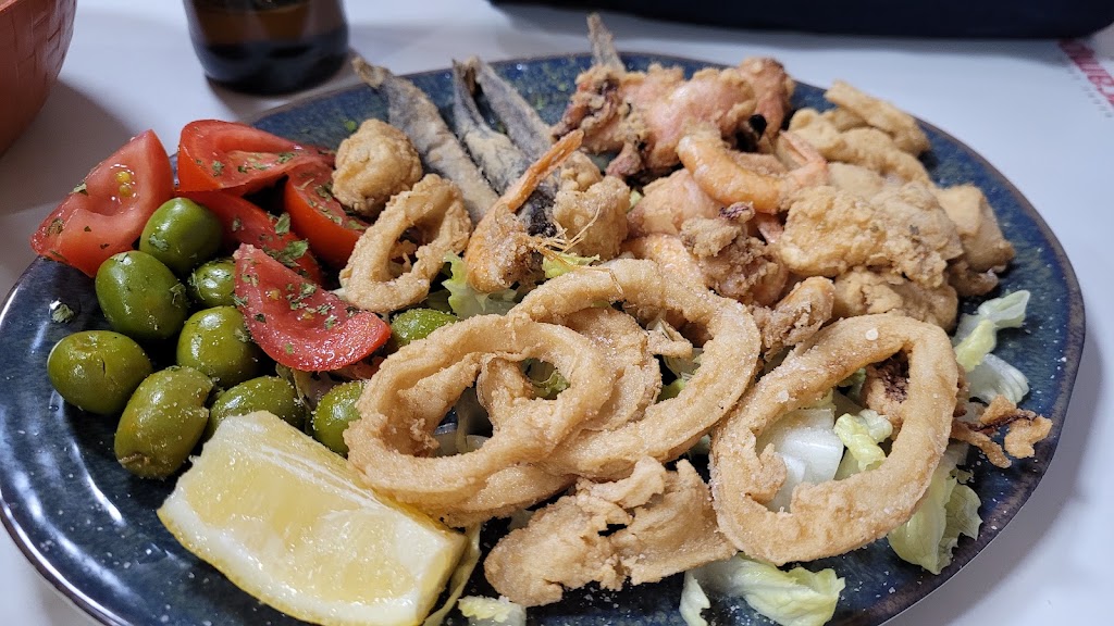 Cafe-Bar "Milenio" — Comida y bebida