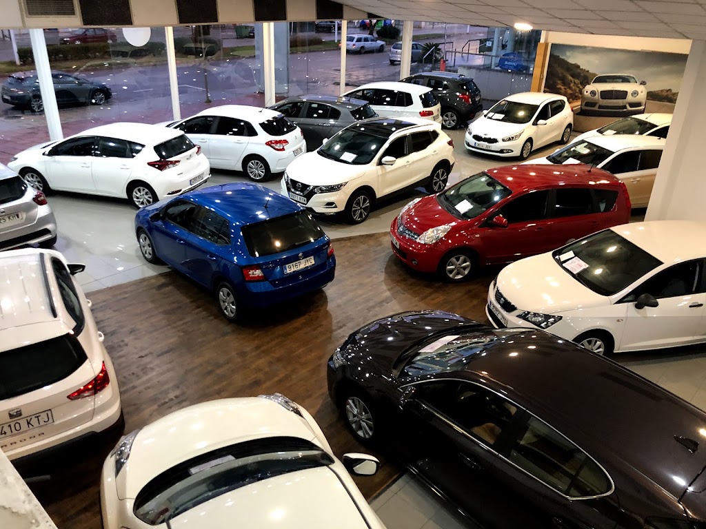 1000 Vehiculos de Ocasion — Interior