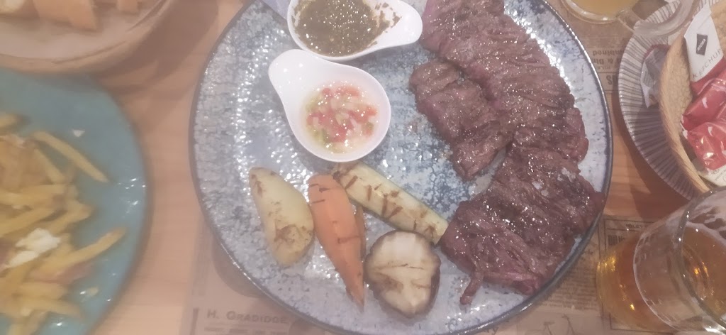 Villa Albertina Parrilla argentina Milanesas — Churrasco