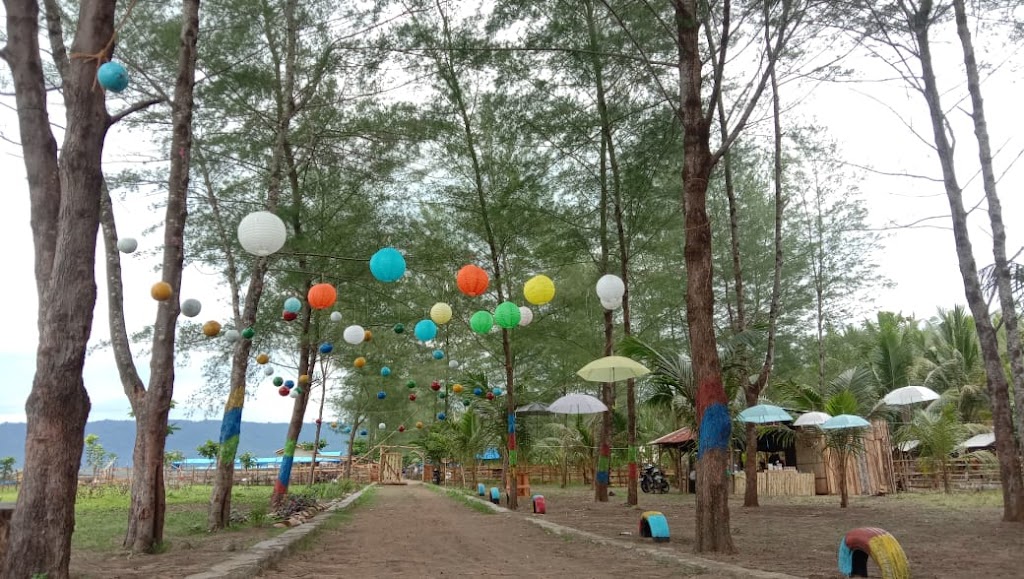 Pantai Cemara Beach & Camp Digul