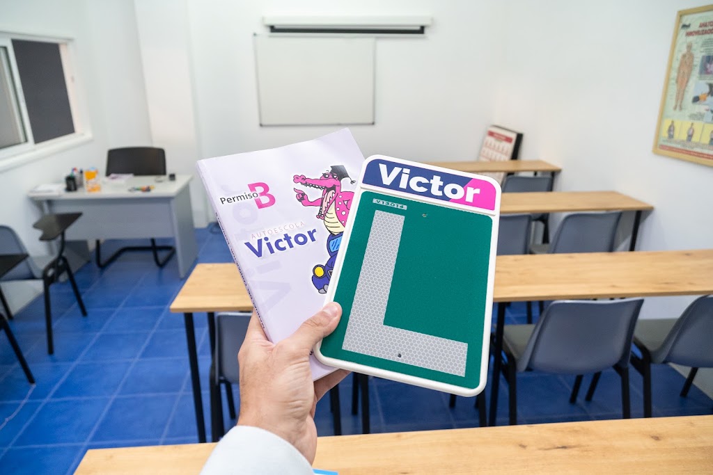Autoescola Victor — Del propietario