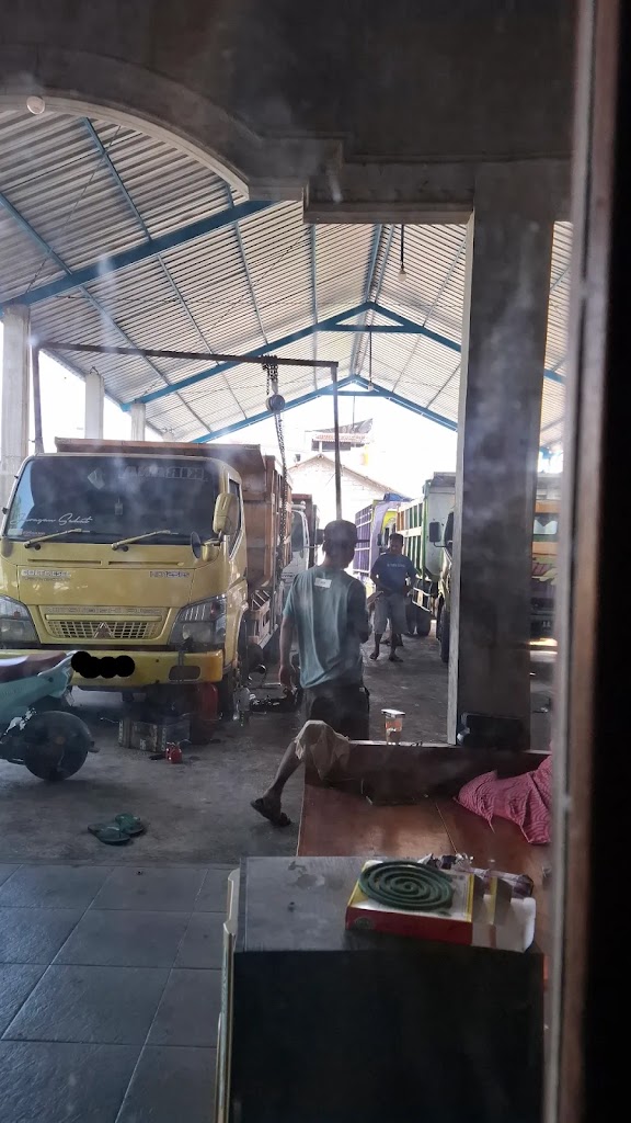 Bengkel Mobil Mas Keling - Spesialis Truk