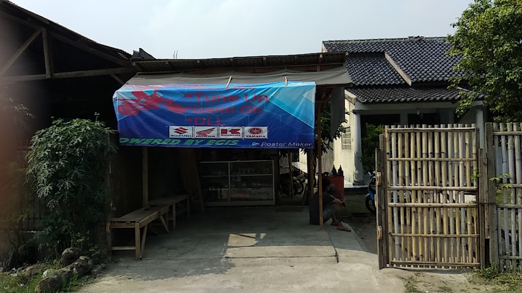 Bengkel motor egis