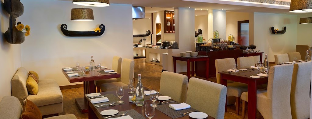 Keraleeyam Restaurant At The Leela Ashtamudi A Raviz Hotel