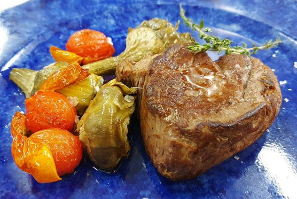 Restaurant la Gran Olla — Comida y bebida