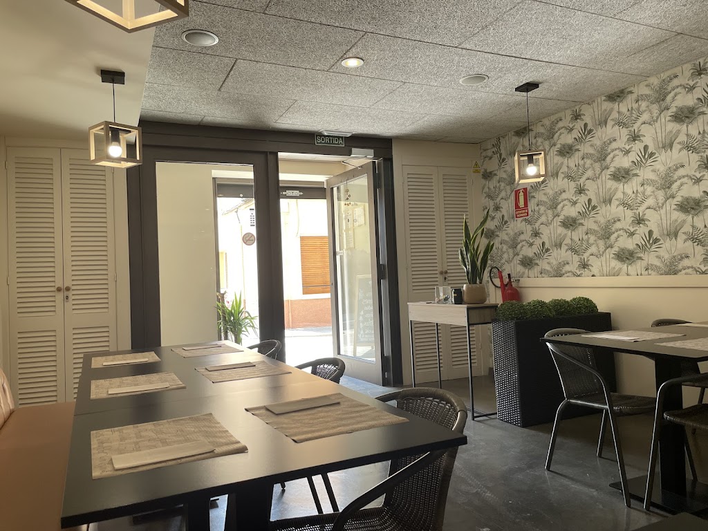 Laro Cafe-Restaurante Venezolano