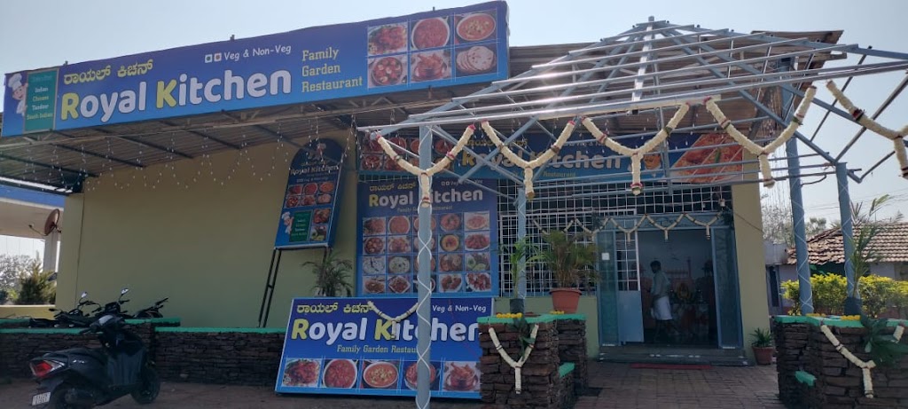 Hotel Royal Kitchen Family Garden Restaurant
