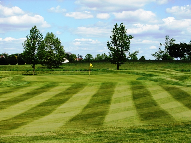  Royal Oaks Golf Club