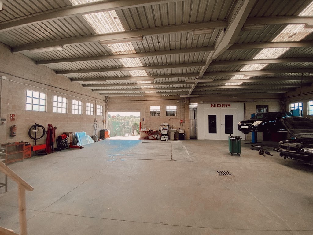 Taller SusoCar Chapa y Pintura — Interior
