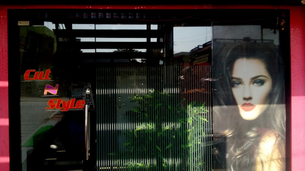 Cut N Style Family Salon