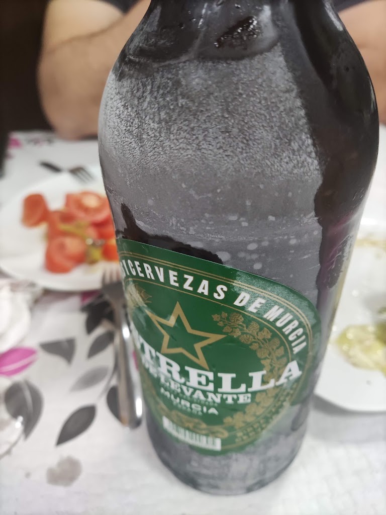 Bar Nuevo Azul y Menta — Comida y bebida