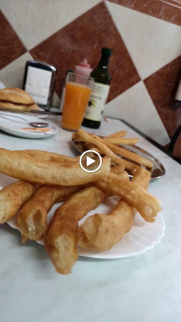 Bar A.funes — Comida y bebida