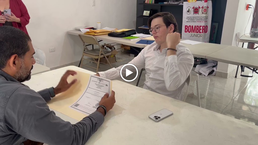 Centro Educativo El Plantel — Videos