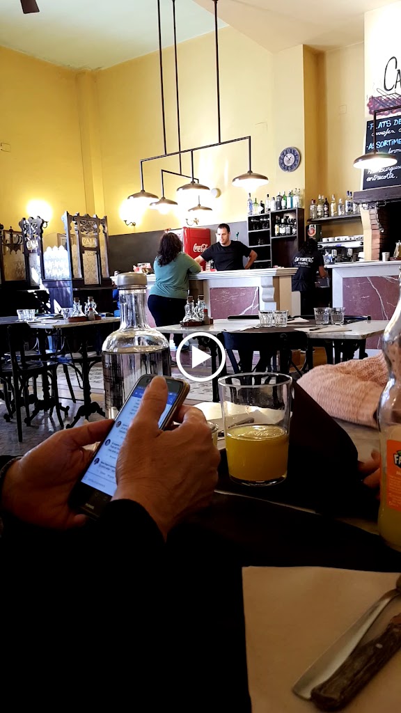 Figueres Can Punyetes — Videos