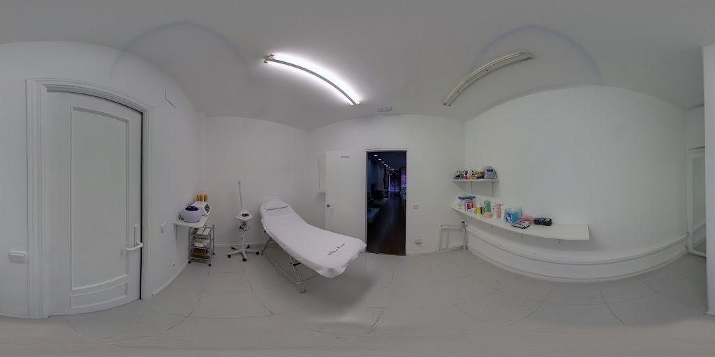 MANICURA Y PEDICURA MARiA E