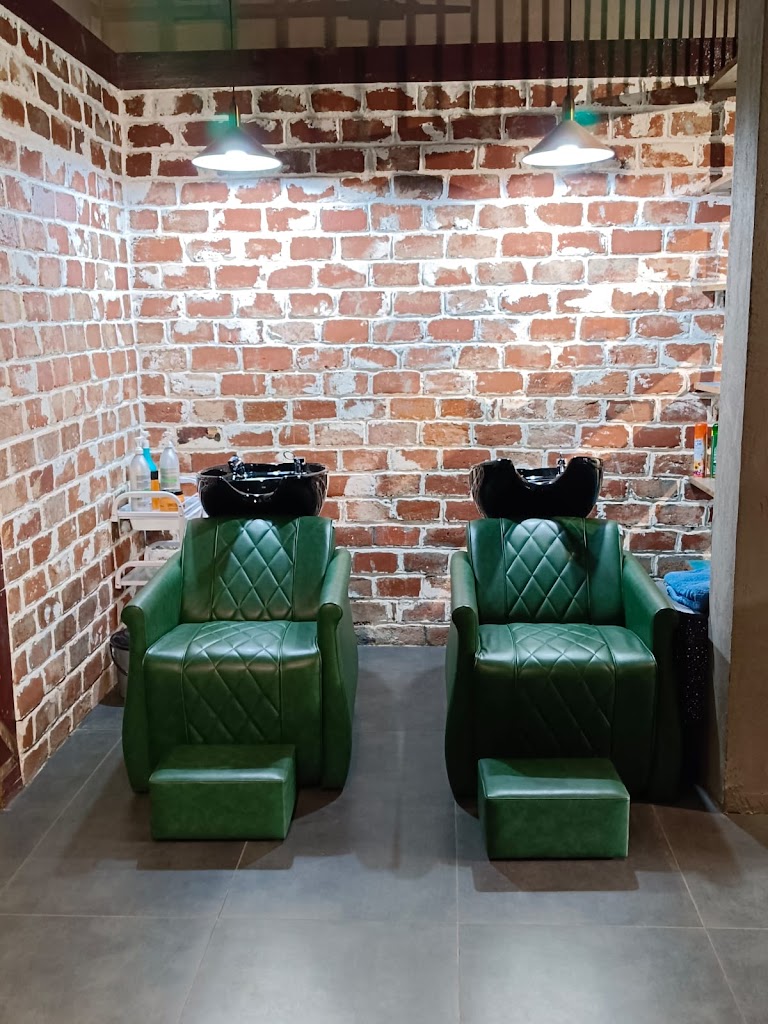 Maleekha Family Beauty Kendra