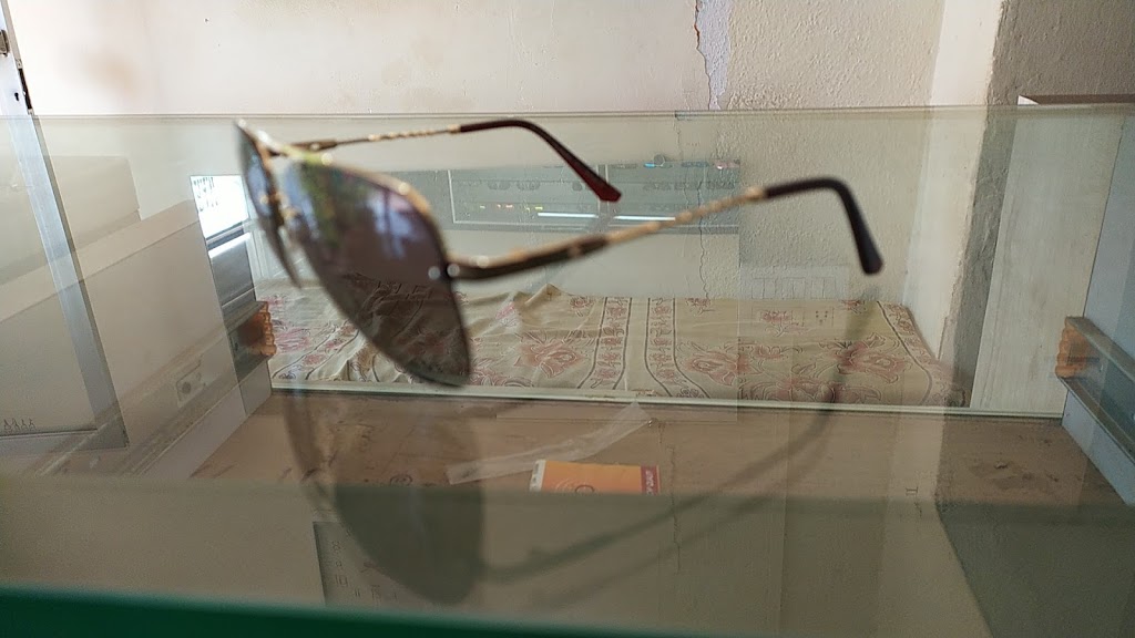 Display case
