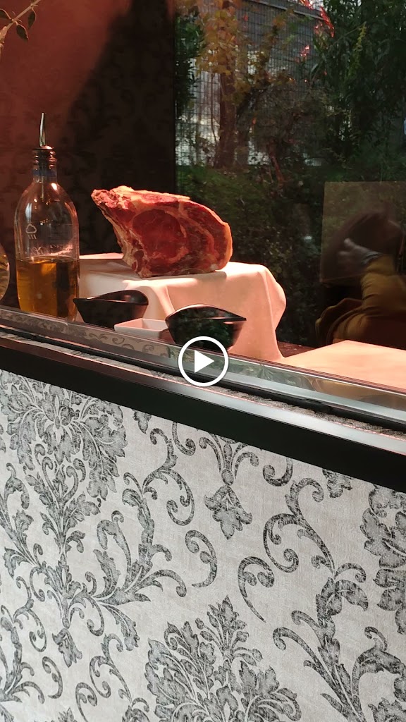 Restaurante - 19 Country Club — Videos