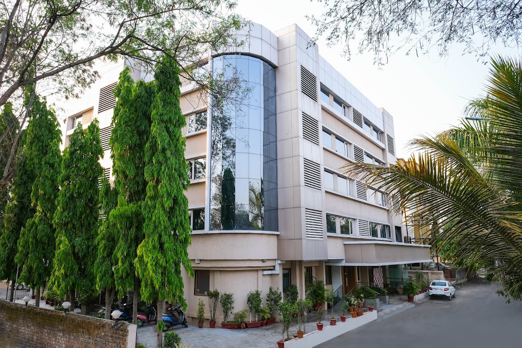 7 Apple Hotel Pimpri Pune