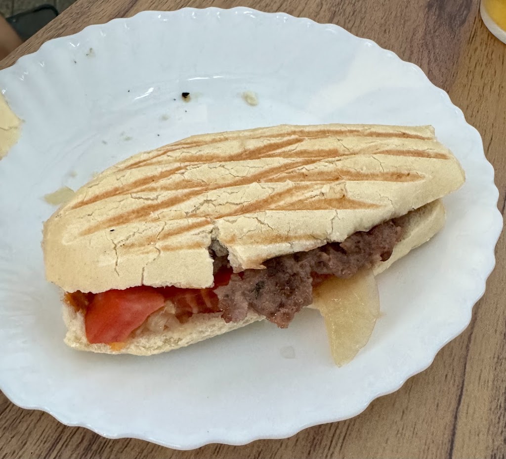 Meson La Venencia. — Panini