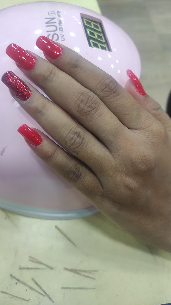 Queen S Court Ladies Salon