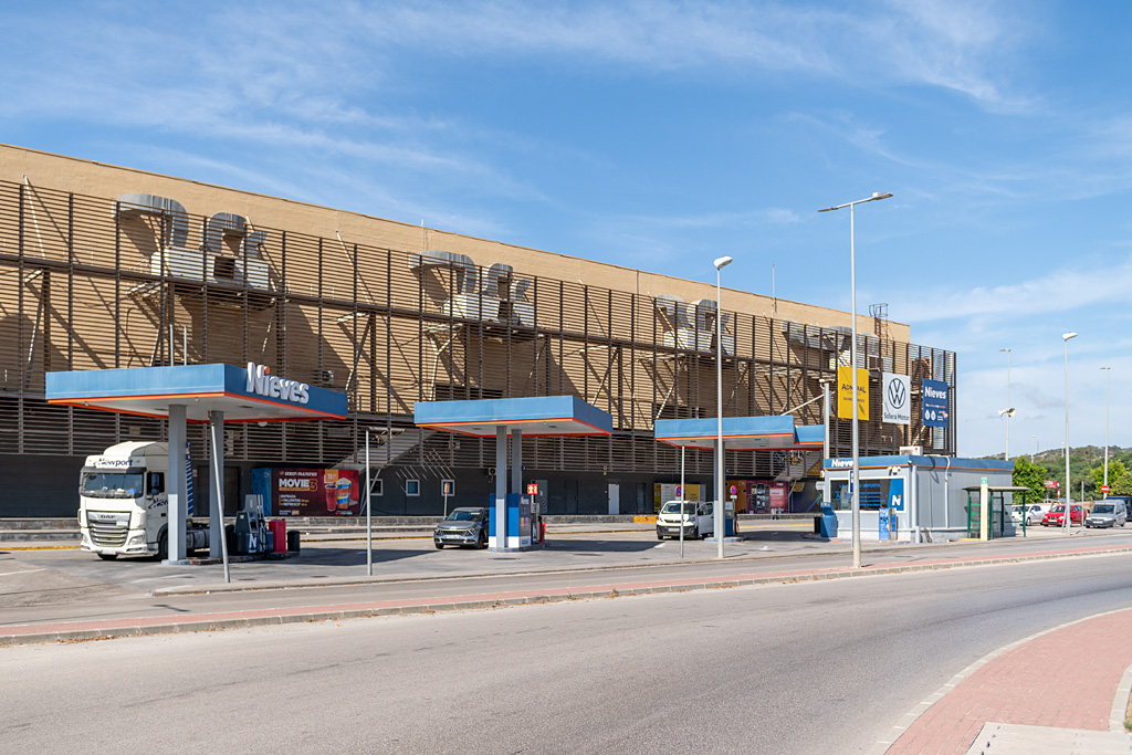 Gasolinera Nieves Los Barrios (C.C. Bahia Plaza)