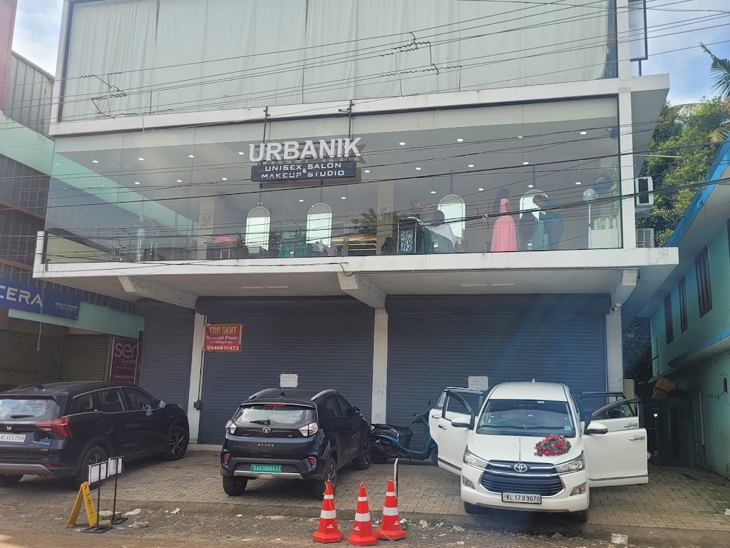 Urbanik Unisex Salon Make Up Studio Kizhakkambalam
