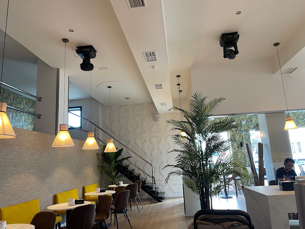 A Estacion — Ambiente