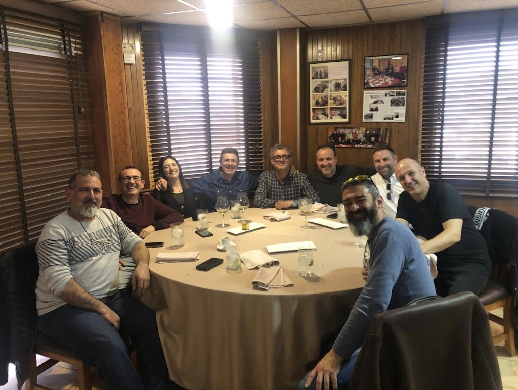 Cafeteria Pub Mayesthis