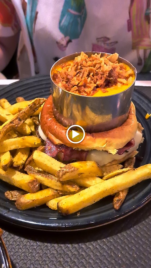 Via Trajano Burgers — Videos