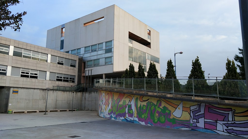 IES Veles e Vents Torrent