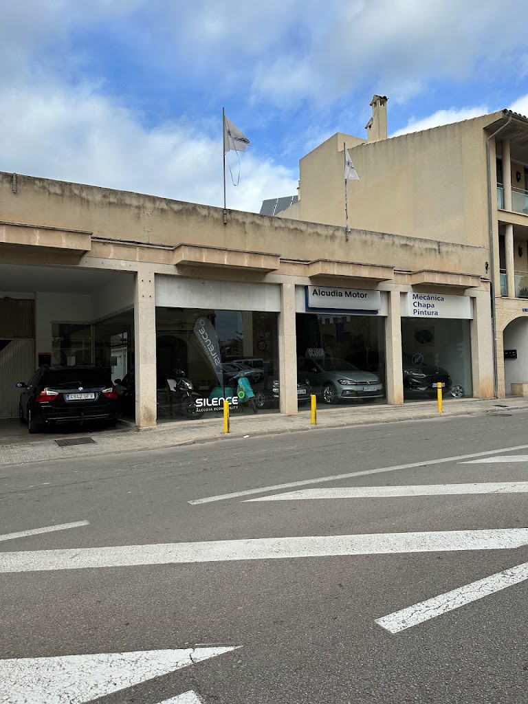 Alcudia Motor — Automovil