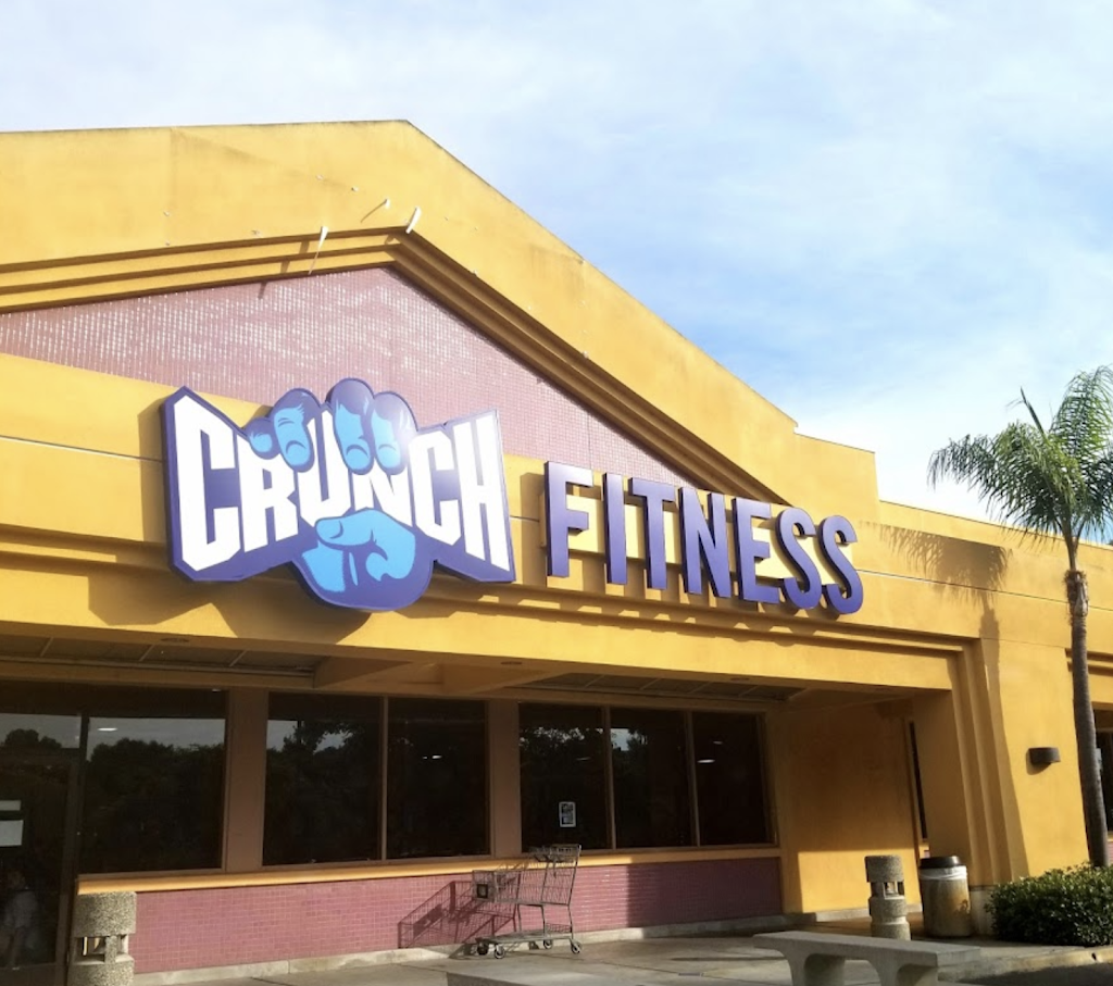  Crunch Fitness - University Square
