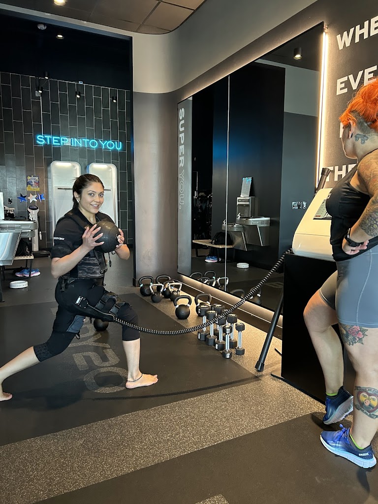  BODY20 Castle Hills | The Colony