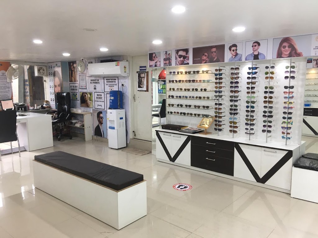 Dr Pooja Sachan Best Eye Doctor Eye Test Eye Clinic Eye Specialist Contact Lenses Eye Care In Kanpur