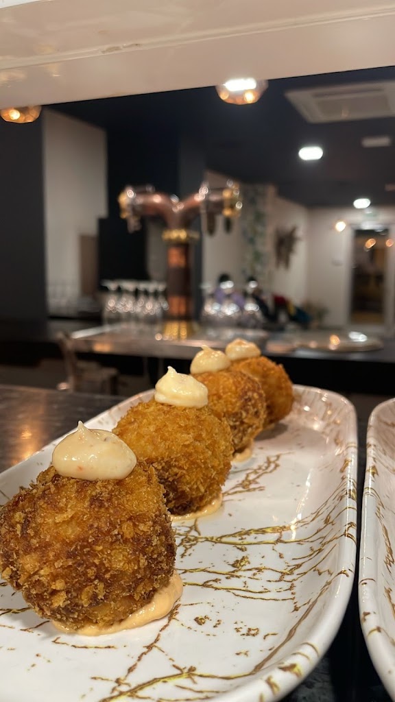 The Mikalet Restaurante — Del propietario