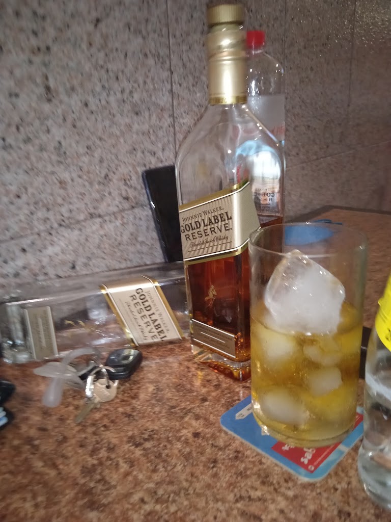 Bar Casa J.Antonio — Comida y bebida