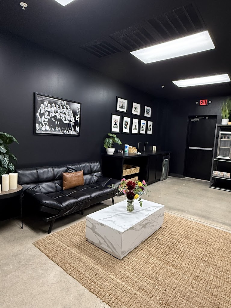  ELXR Yoga Lounge - Fayetteville