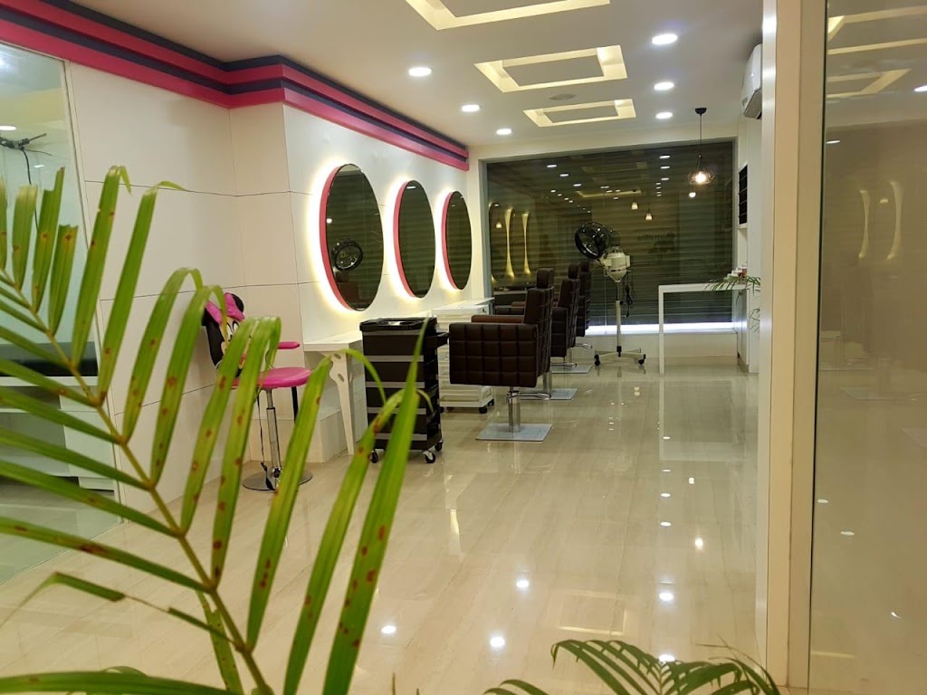 Naturals Salon And Spa Kunnamangalam
