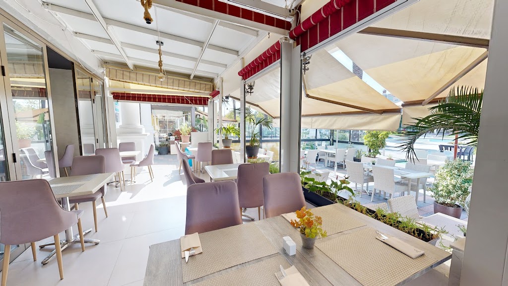 Exquisit Restaurant, La Cala de Mijas, Mijas Costa, Malaga, Spain