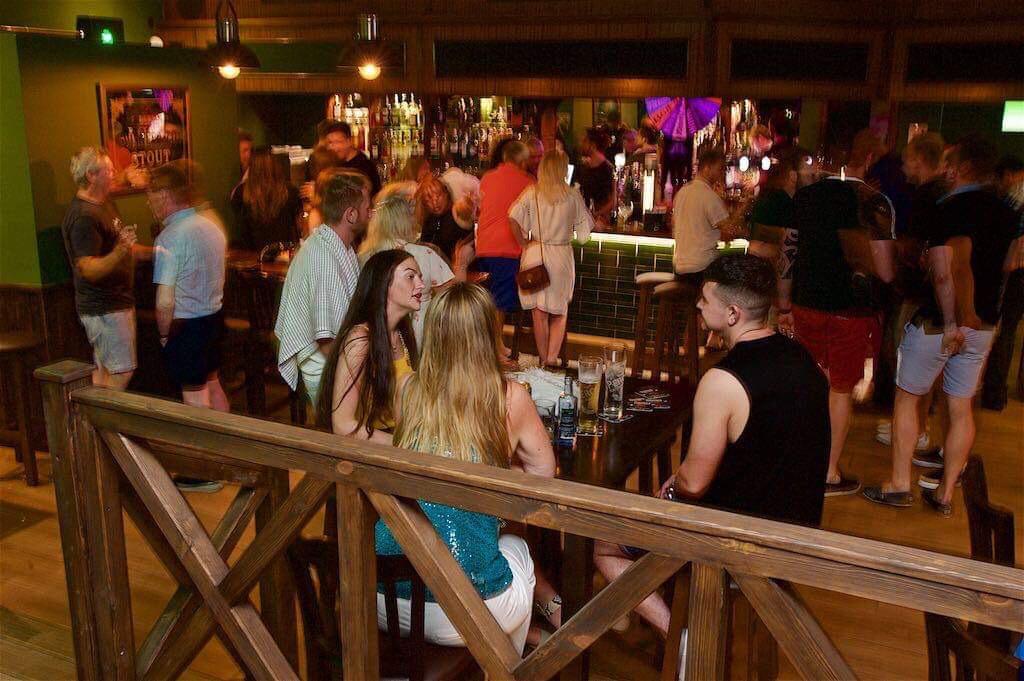 Mulligan's Irish Pub