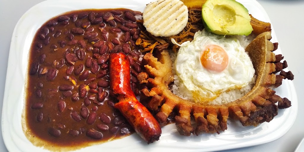 LOKOMBIA — Bandeja paisa