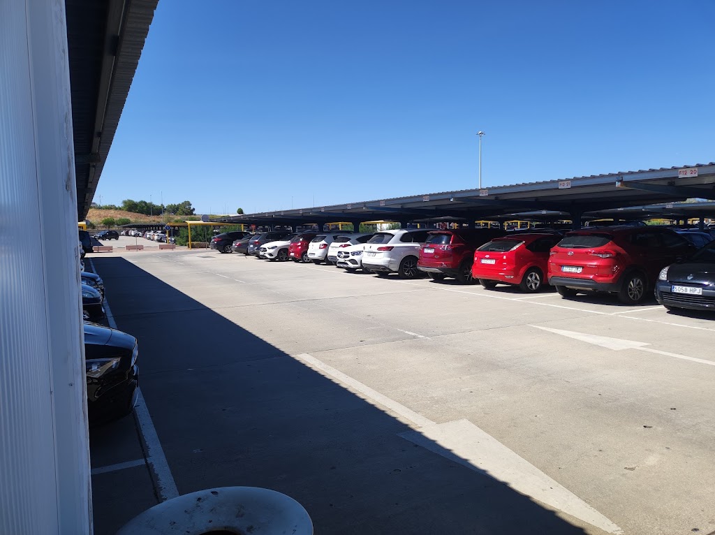 Parking Larga Estancia T4 - Aeropuerto de Adolfo Suarez Madrid-Barajas (MAD)