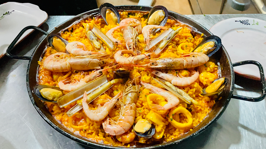 La Despensa del Mar I Taberna marinera — Paella