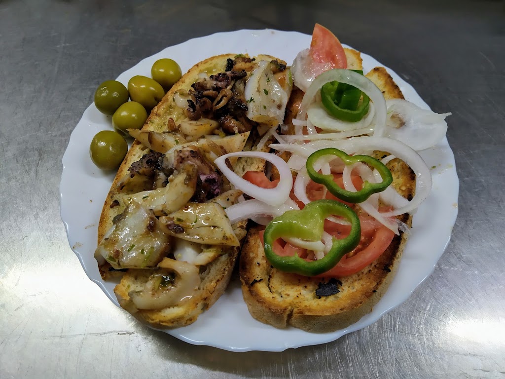 Bar S'Aranjassa — Comida y bebida